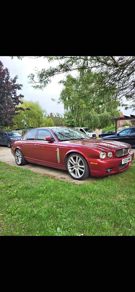 Red 2009 Jaguar XJ automatic 2.7 sedan For Sale